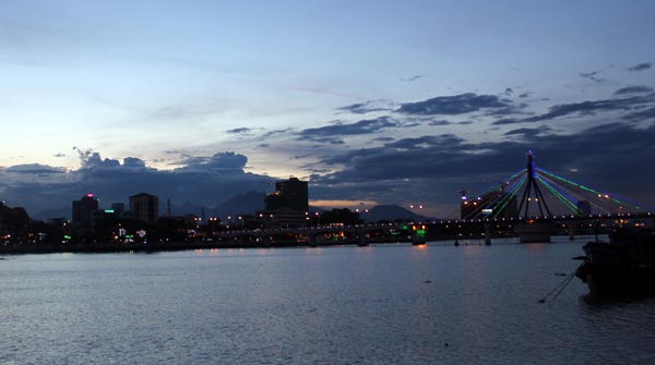 Da Nang at night