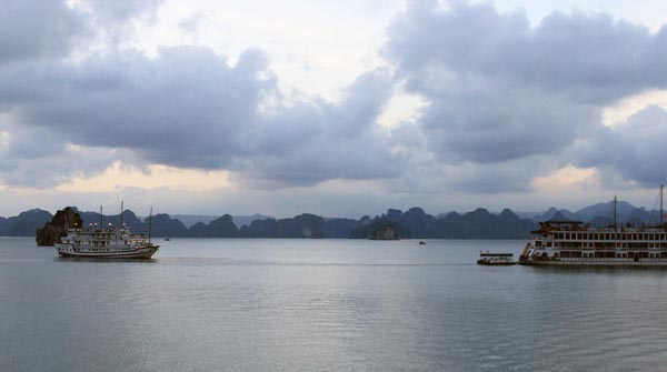 Ha Long bay cruise