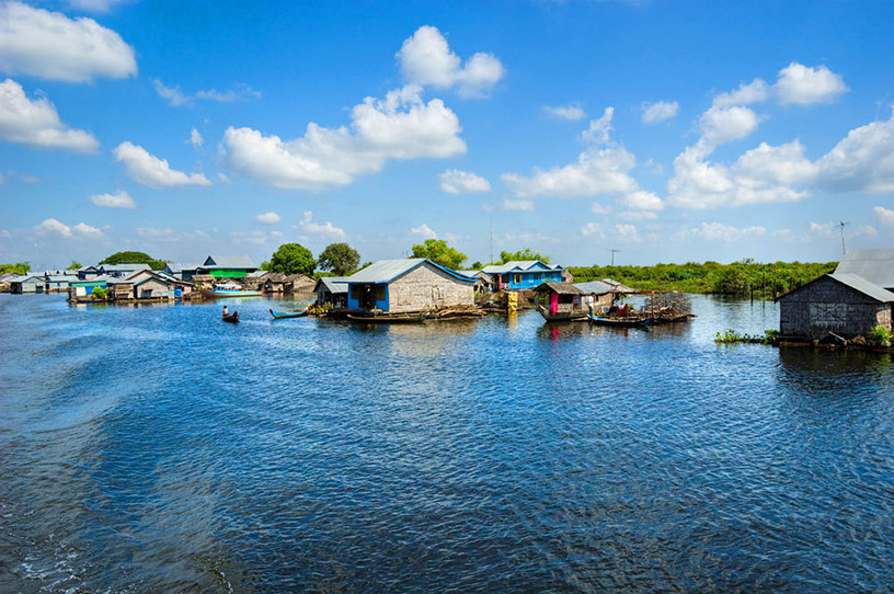 Visiting floating fishing villages